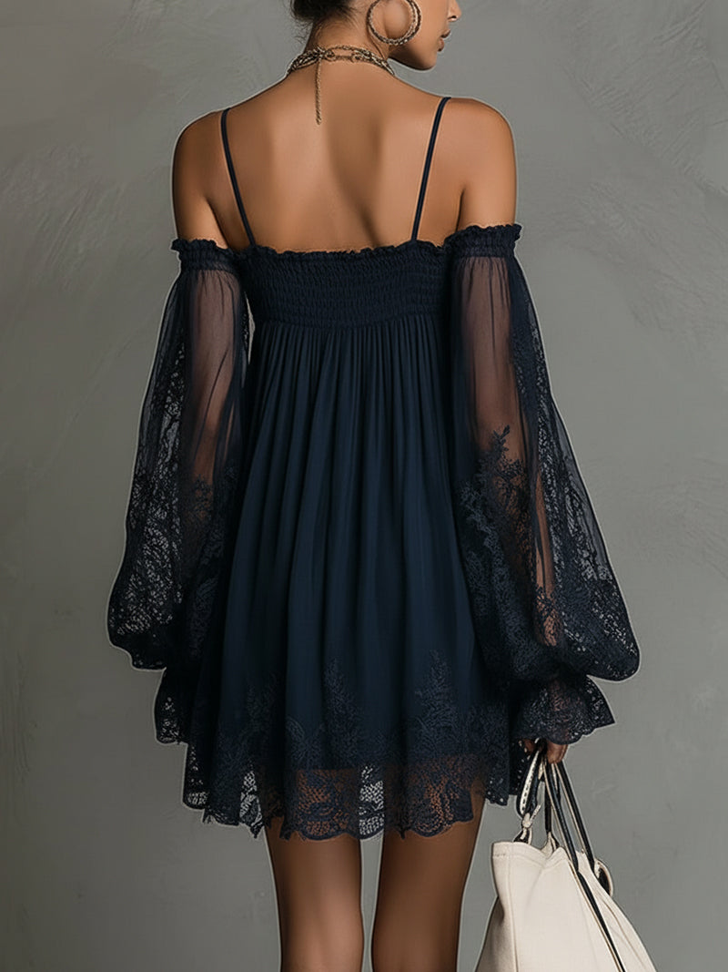 ROBE COURTE NAOMI À MANCHES TRANSPARENTES