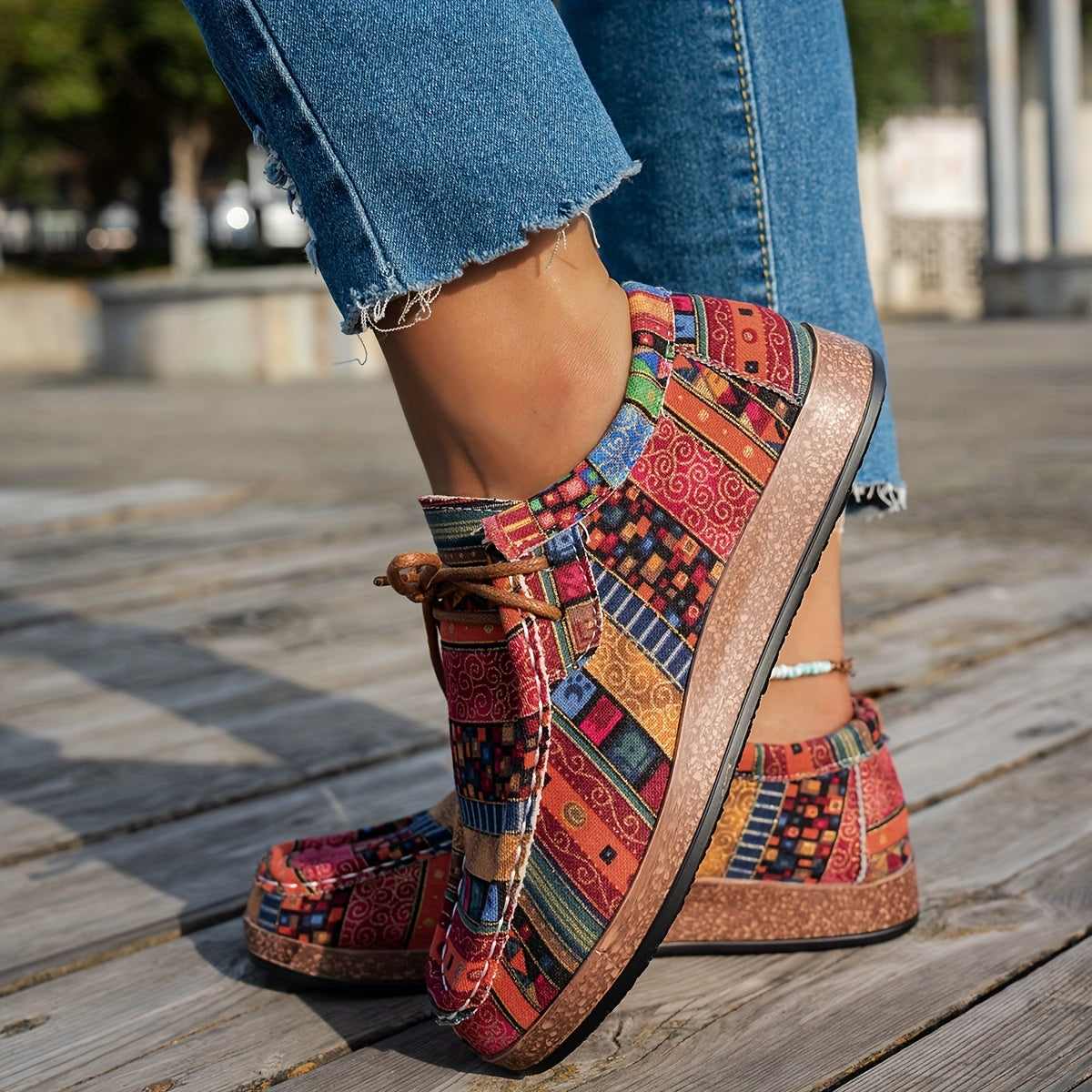 CHAUSSURES RÉTRO COLORÉES